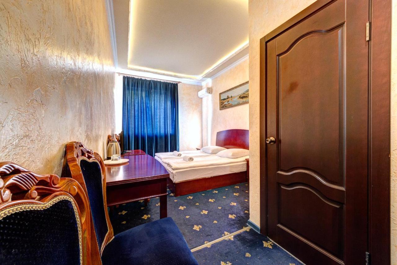 Hotel Kiev Lomakin Exteriér fotografie